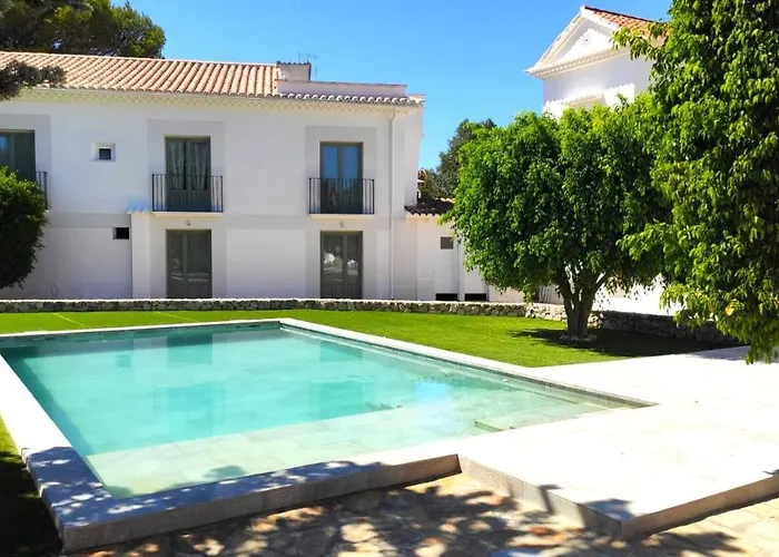 Residencia AlmaHostal